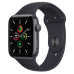 Apple Watch SE, 44 мм, корпус из алюминия цвета «серый космос» спортивный ремешок цвета «тёмная ночь»